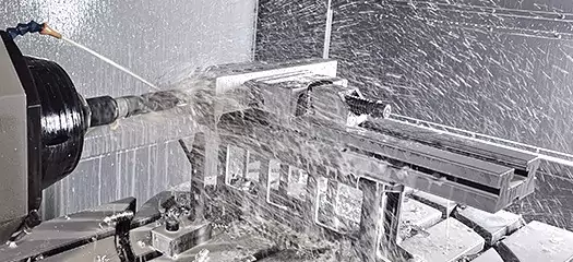 Výroba 7 CNC frézování a soustružení plechů